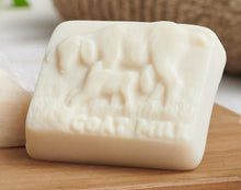 Load image into Gallery viewer, Goats Milk Soap with Cinnamon &amp; Nutmeg
