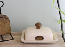 Load image into Gallery viewer, Country Cottage Cream Ceramic Butter Dish
