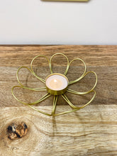 Load image into Gallery viewer, Flower Wire Tealight Holder
