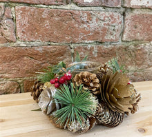 Load image into Gallery viewer, Fir Cone &amp; Berry Botanical Tea Light Holder
